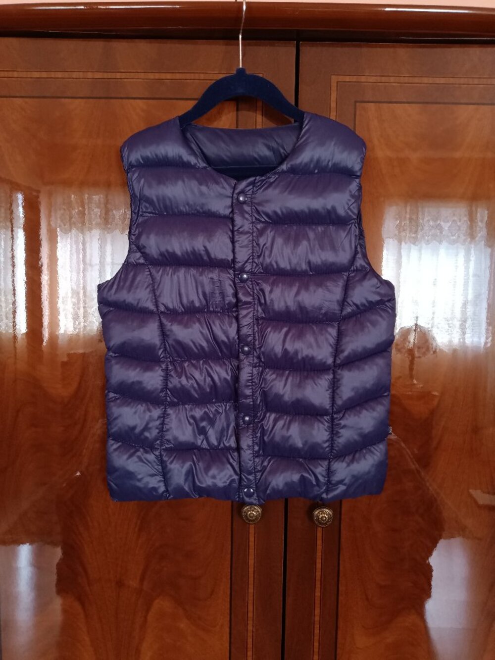 Vest Age 3-4 Years.